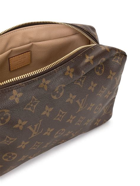 toilettas louis vuitton monogram|louis vuitton toilet bag.